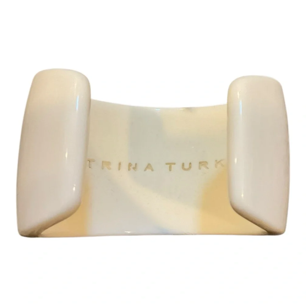 Trina Women’s Turk Ivory/Gold Cuff Bracelet - Picture 5 of 8
